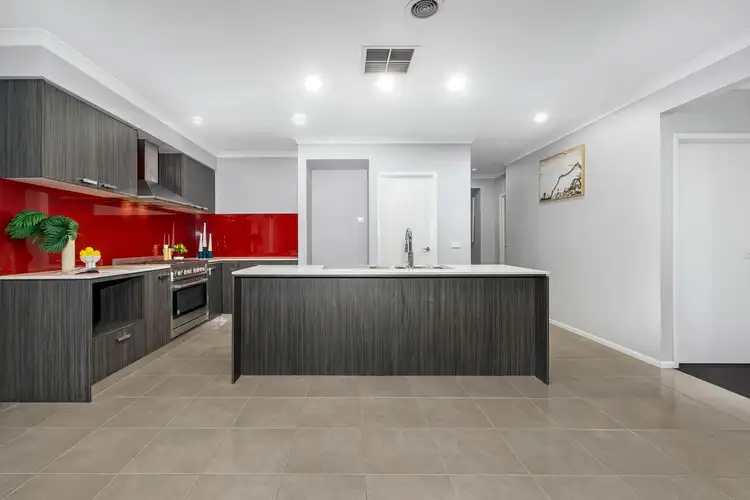 Fifth view of Homely house listing, 47 Copernicus Circuit, Cranbourne West VIC 3977