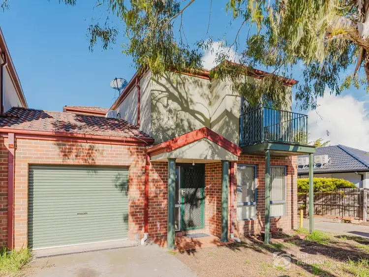 2/21 MCKENZIE STREET, Melton VIC 3337
