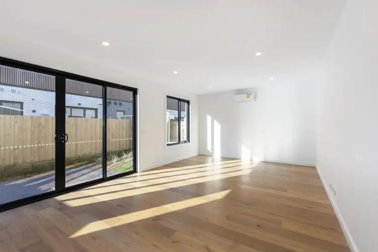 Third view of Homely townhouse listing, 5 Rosevae Cres, Keysborough VIC 3173