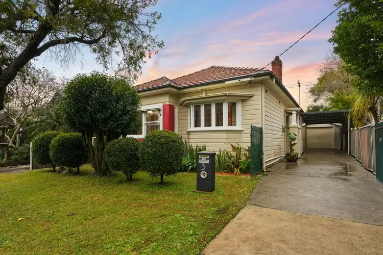 5 Hinkler Street, Mayfield NSW 2304