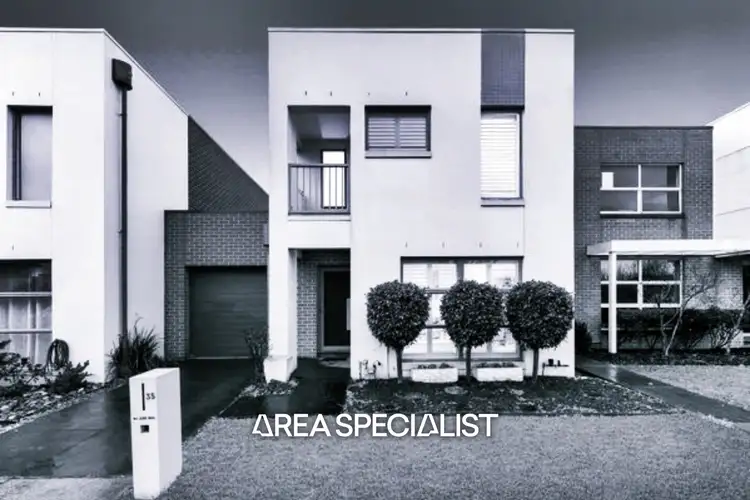 35 Ashberg Drive, Waterways VIC 3195