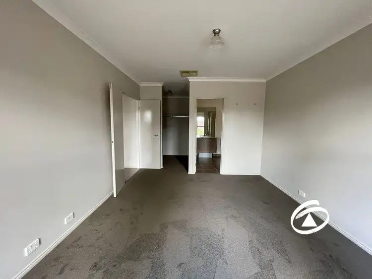 Fifth view of Homely house listing, 3 Sabel Drive, Cranbourne North VIC 3977
