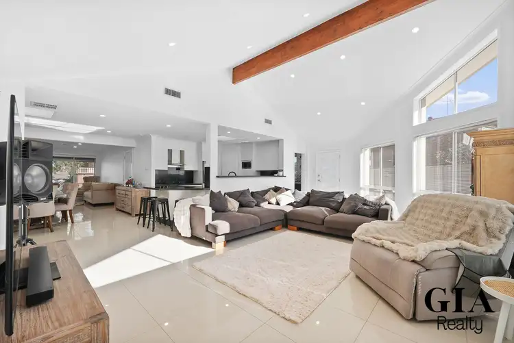 45 Drummoyne Crescent, St Johns Park NSW 2176