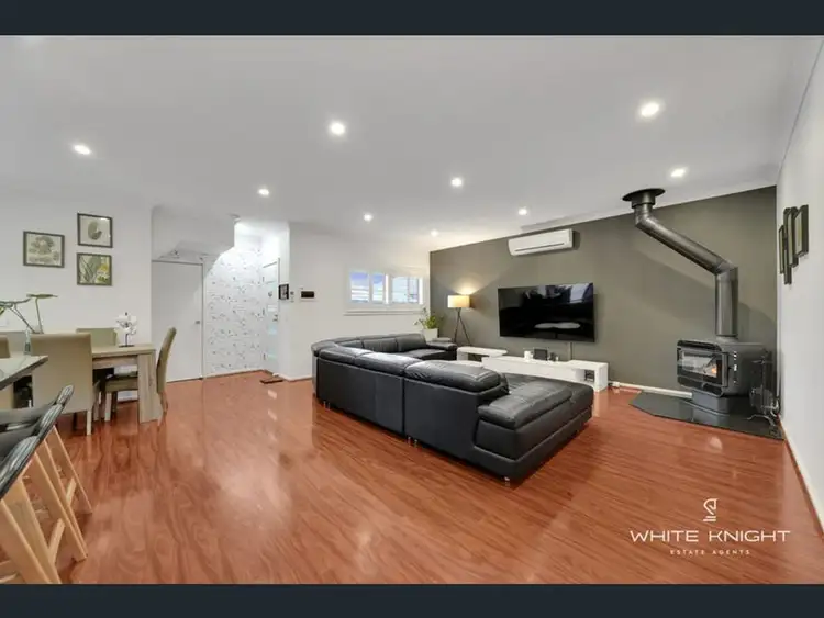 Second view of Homely unit listing, 2/5 Butler Street, St Albans VIC 3021