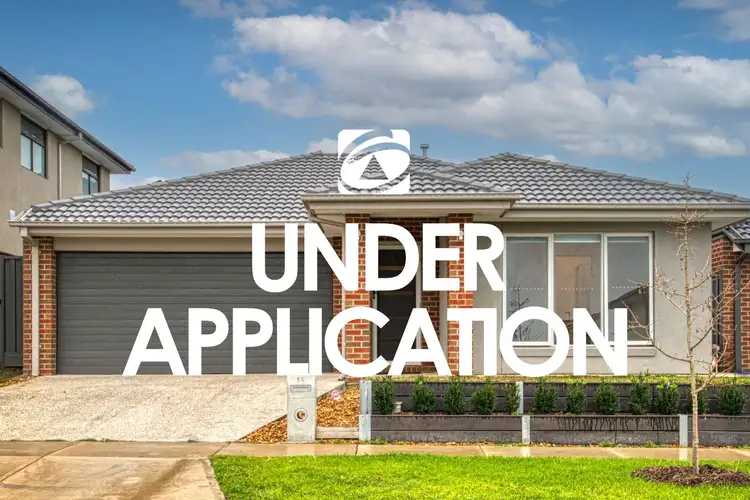 15 Caravan Parade, Berwick VIC 3806
