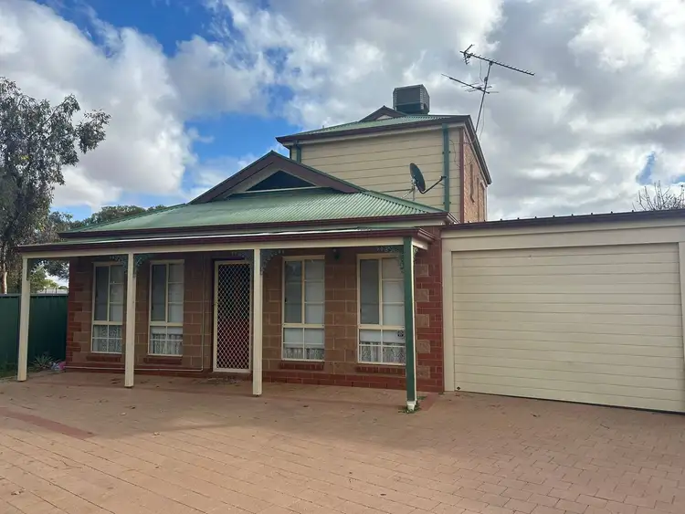 1 Ashwood Court