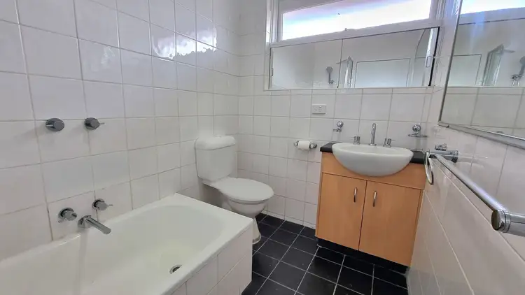 Fourth view of Homely unit listing, 10/27 Lillimur Road, Ormond VIC 3204