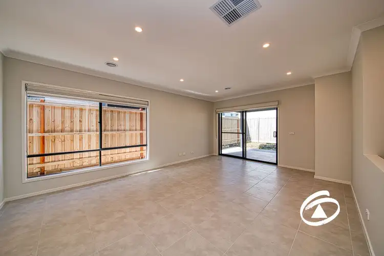 Fifth view of Homely house listing, 27 Cilroy Crescent, Cranbourne South VIC 3977