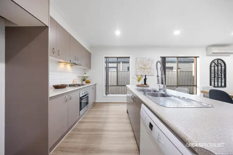 Sixth view of Homely house listing, 18 Impression Avenue, Tarneit VIC 3029
