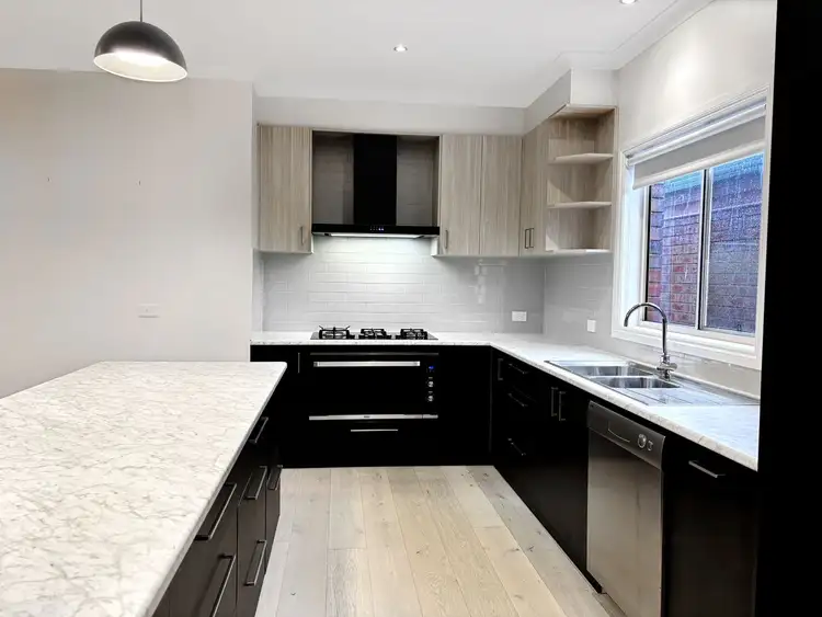 Fourth view of Homely townhouse listing, 28 Henry Street, Warrnambool VIC 3280