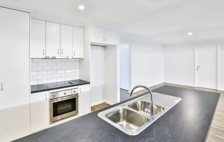 Sixth view of Homely house listing, 1 Chad Court, Red Cliffs VIC 3496