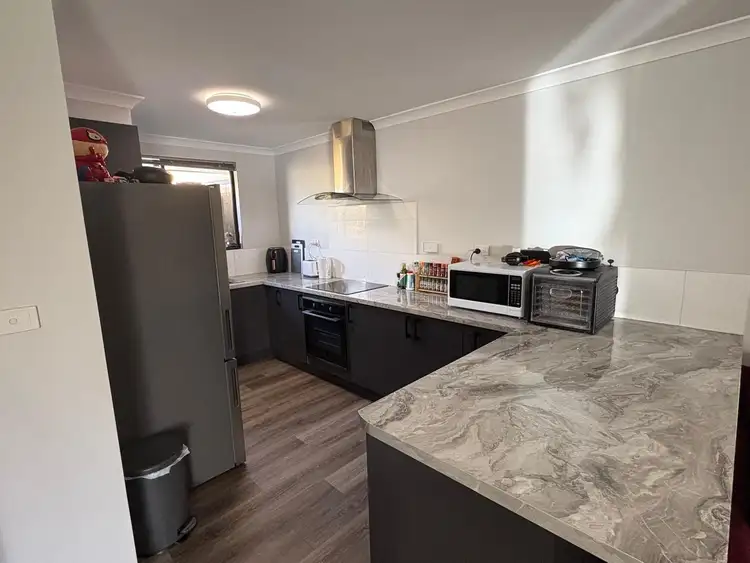 2/114A Moran Street, Victory Heights WA 6432