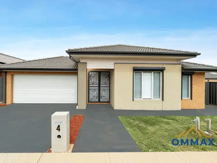 4 Corby Way, Strathtulloh VIC 3338
