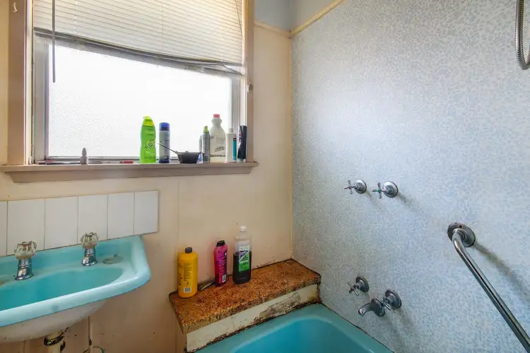 Seventh view of Homely house listing, 6 Hutchesson Street, Horsham VIC 3400