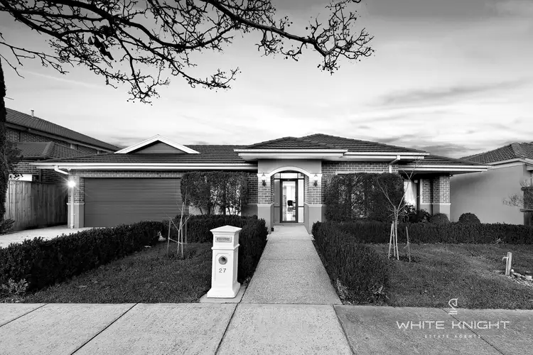 27 Woolwich Way, Taylors Hill VIC 3037