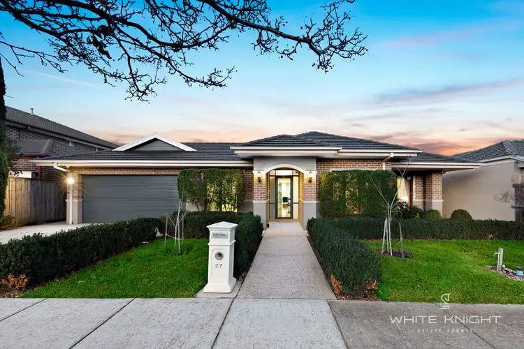27 Woolwich Way, Taylors Hill VIC 3037
