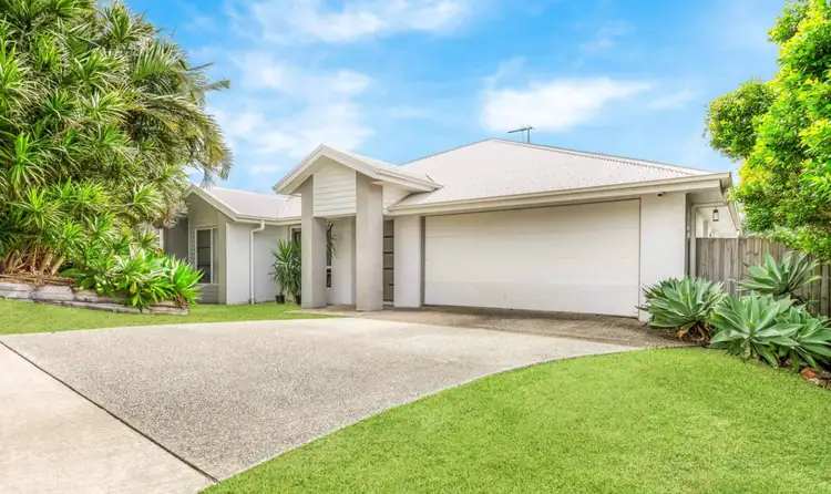 35 Hermitage Drive, Eimeo QLD 4740