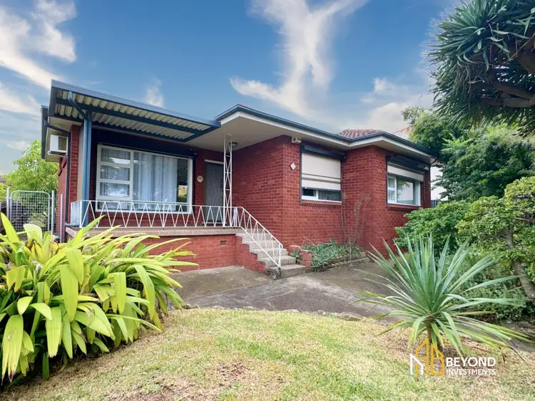 27 Peter Crescent, Greenacre NSW 2190