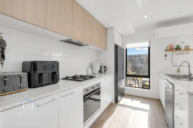 Fourth view of Homely house listing, 10 Chive Walk, Narre Warren South VIC 3805