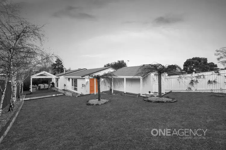 114 Stewarts Lane, Sunbury VIC 3429
