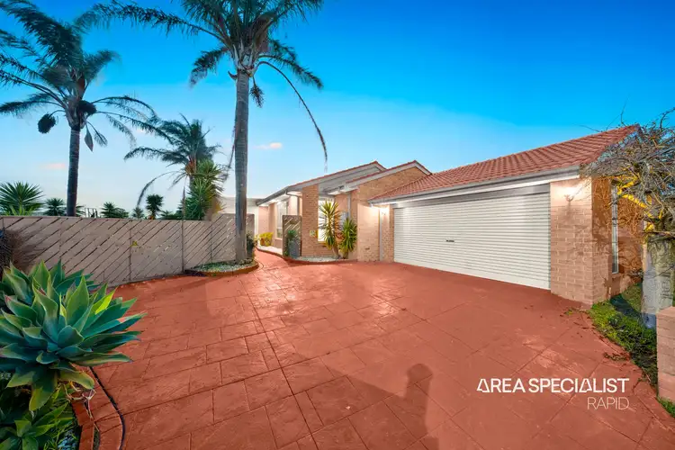 2 Alpha Close, Hampton Park VIC 3976