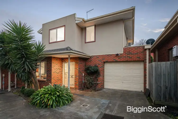 2/72 Ayr Street, Doncaster VIC 3108