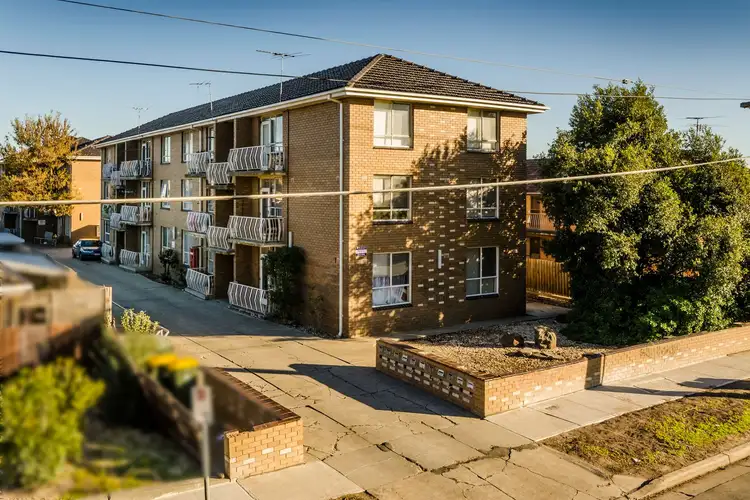 Main view of Homely unit listing, 15/5 King Edward Avenue, Albion VIC 3020