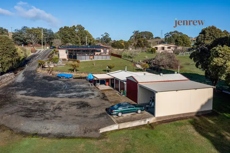 4 Edward Street, Somerset TAS 7322