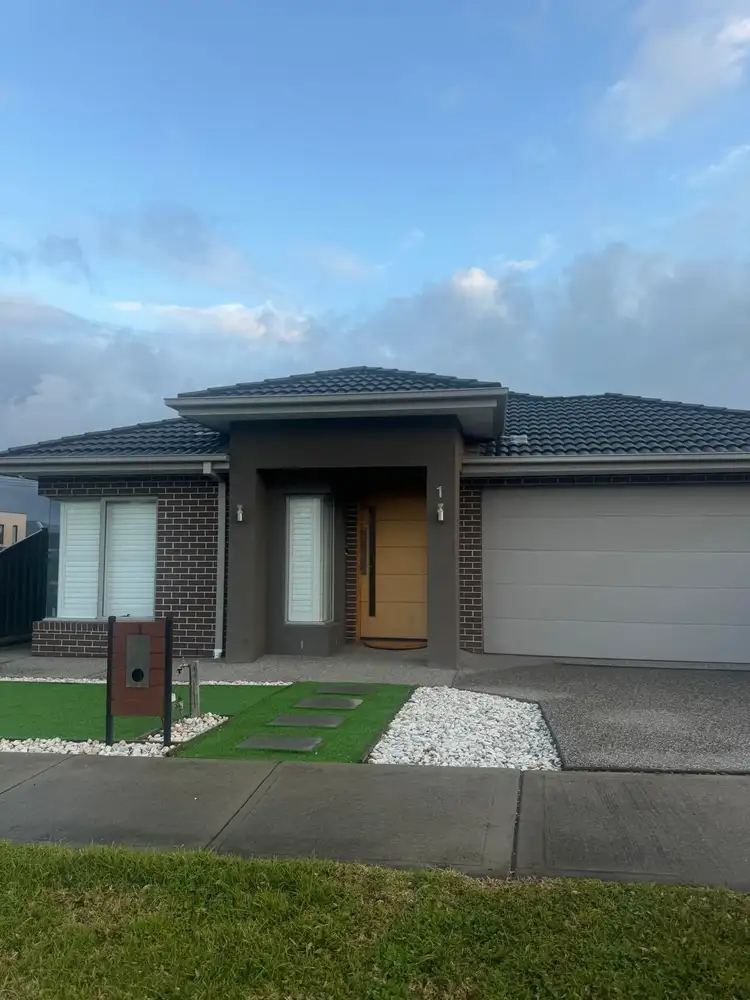 1 Dawnview Crescent, Roxburgh Park VIC 3064