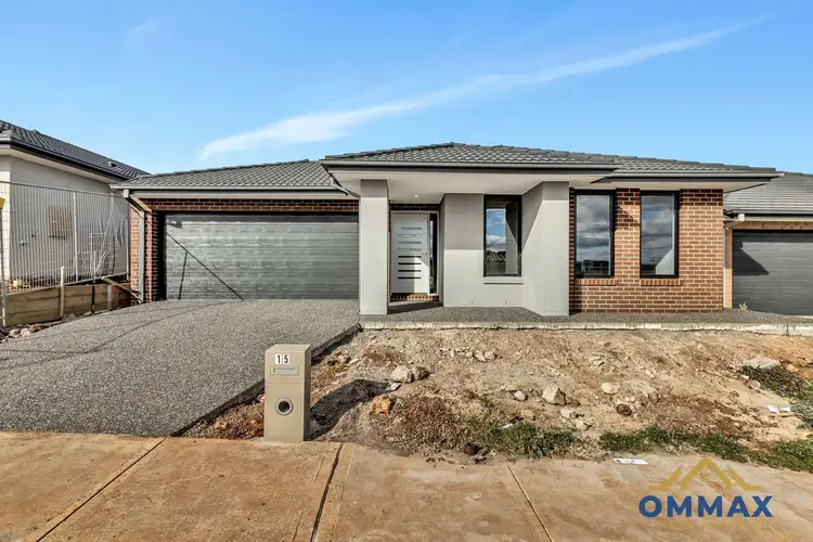 15 Oldenburg Drive, Bonnie Brook VIC 3335