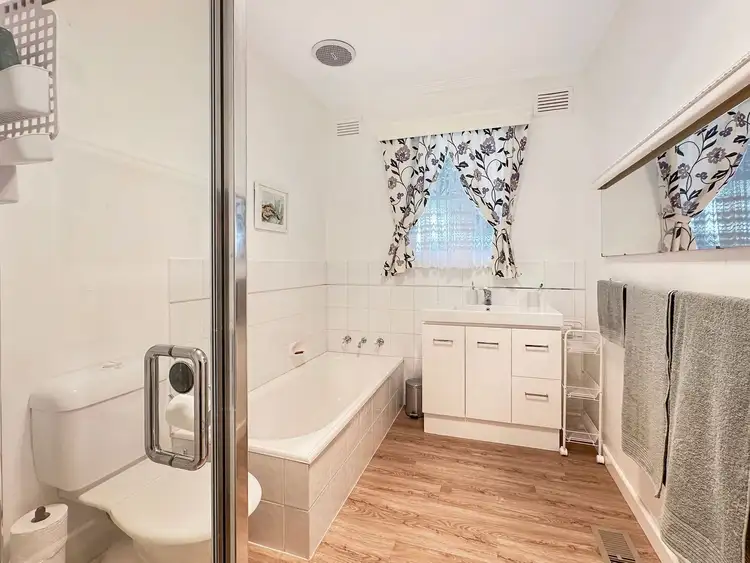 Fourth view of Homely house listing, 121 Avoca Crescent, Maryborough VIC 3465