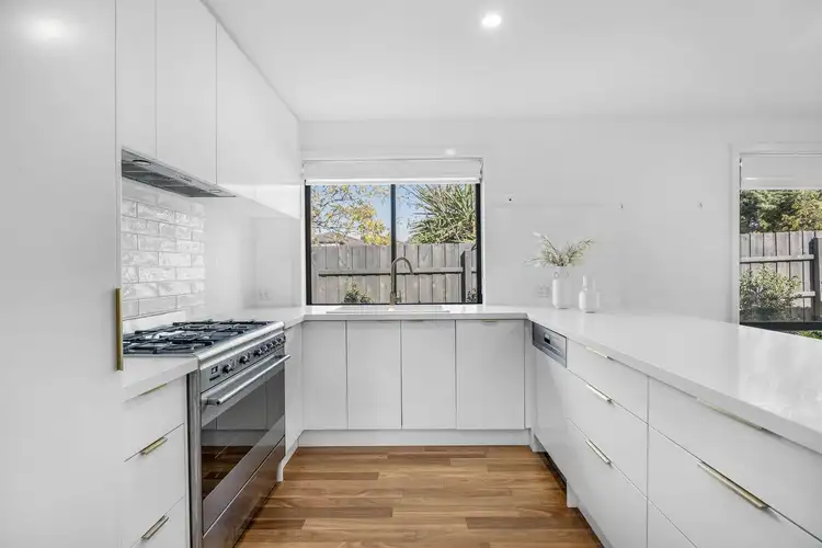 Fourth view of Homely house listing, 11 Ruthven Close, Hillside VIC 3037