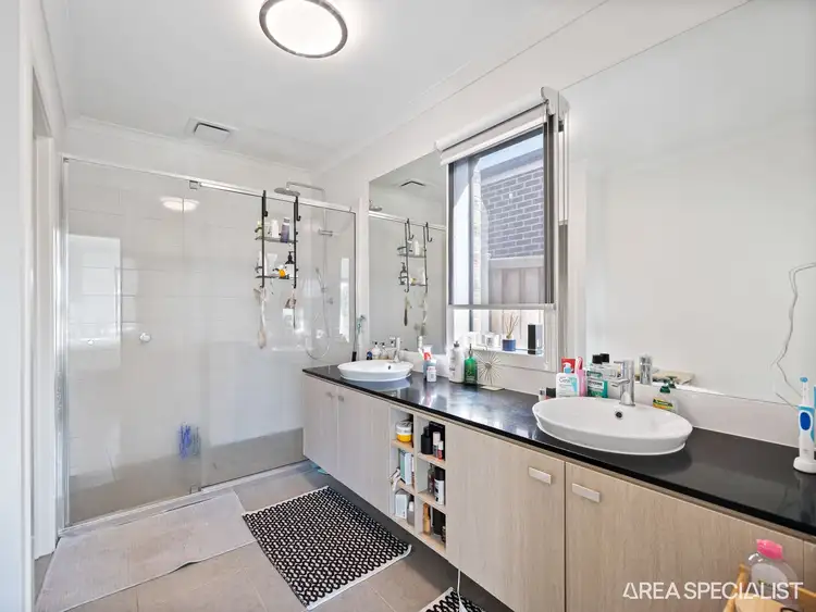 Third view of Homely house listing, 5 Exmouth Street, Thornhill Park VIC 3335