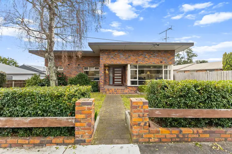 89 Monash Road