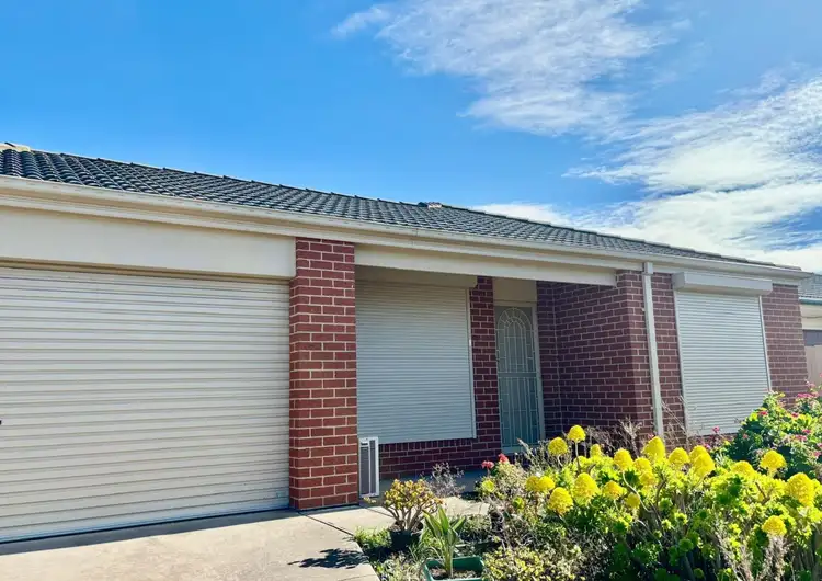 15 Loxwood Court, Deer Park VIC 3023