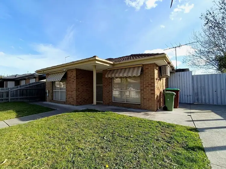 Main view of Homely house listing, 7 Crystal Gardens, Cranbourne West VIC 3977