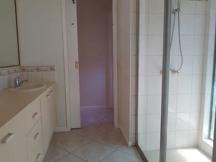 Fifth view of Homely house listing, 14 Eileen Court, Werribee VIC 3030