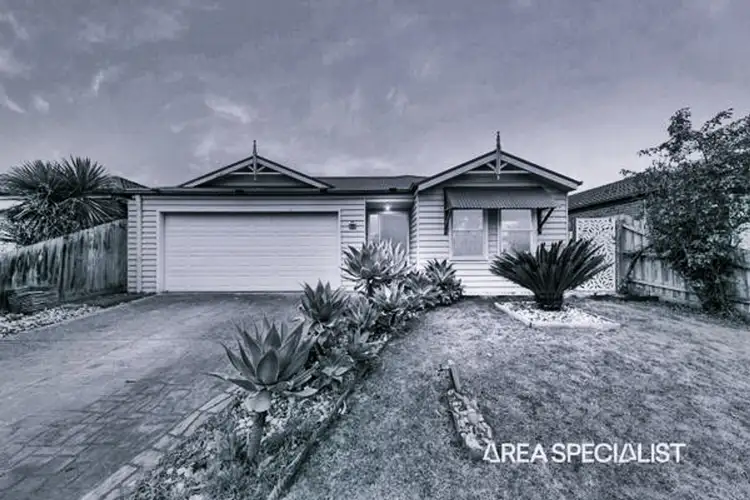 10 Samchelle Place, Pakenham VIC 3810