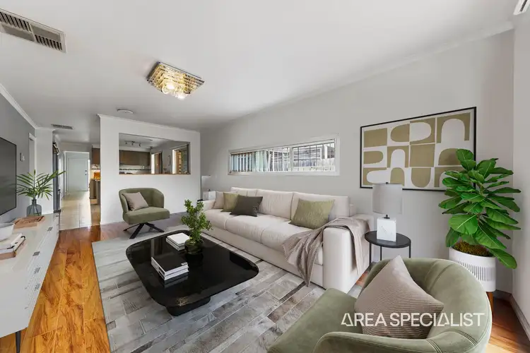 Third view of Homely house listing, 10 Samchelle Place, Pakenham VIC 3810