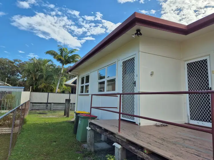 4/10 Sunshine Avenue, Woorim QLD 4507