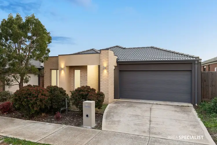 Second view of Homely house listing, 34 Borboleta Street, Tarneit VIC 3029