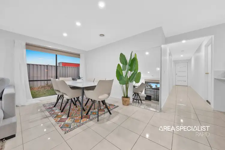 Sixth view of Homely house listing, 2 Kenmax Avenue, Hampton Park VIC 3976