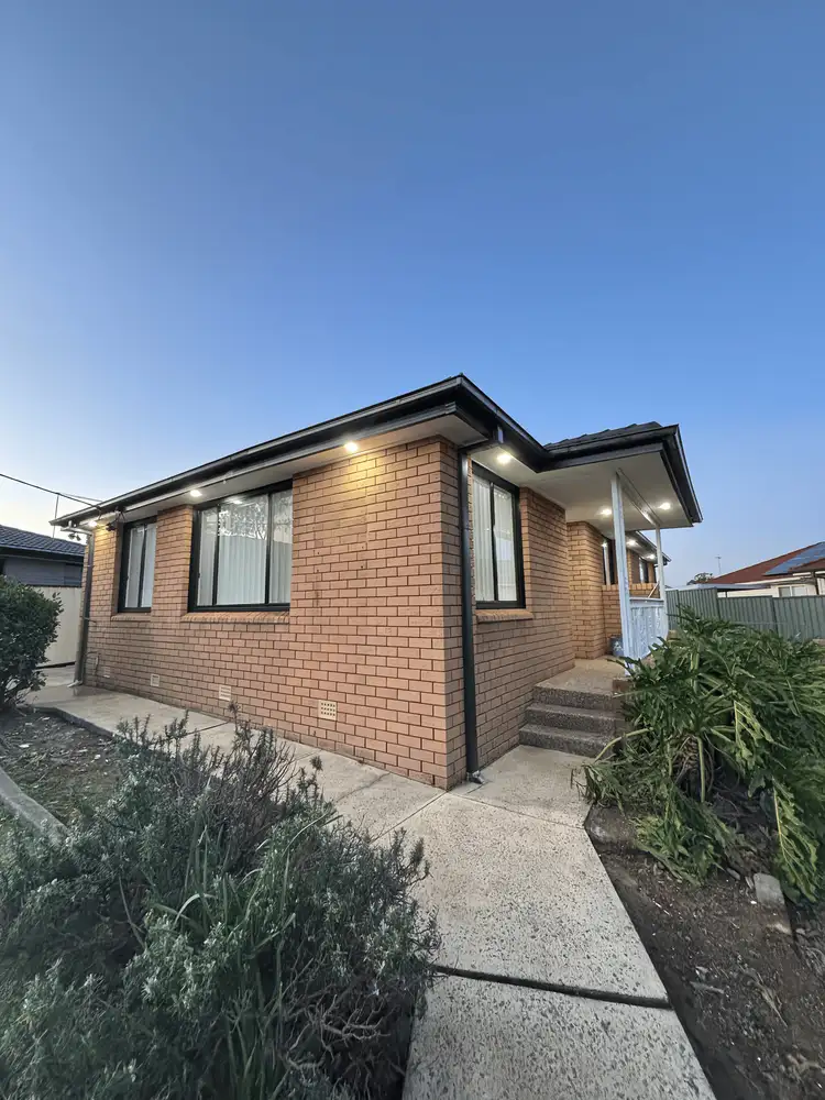 21 Catherine Avenue, Lurnea NSW 2170