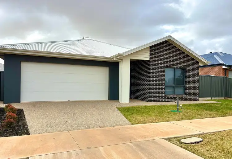 Second view of Homely house listing, 2 Limestone Court, Mildura VIC 3500