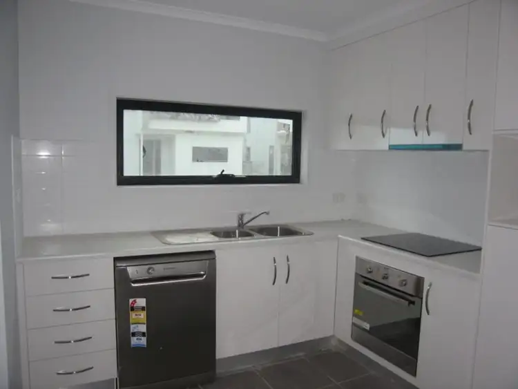 Fifth view of Homely unit listing, 7/2 Makybe Diva Drive, Ooralea QLD 4740