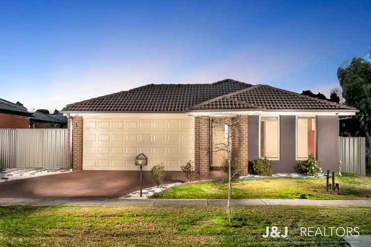 Main view of Homely house listing, 10 Pedigree Grove, Cranbourne East VIC 3977