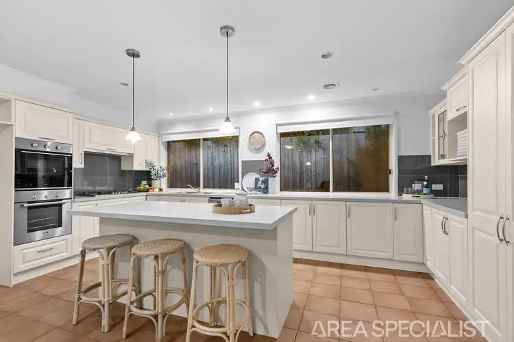 Fifth view of Homely house listing, 4 Tarwin Court, Langwarrin VIC 3910