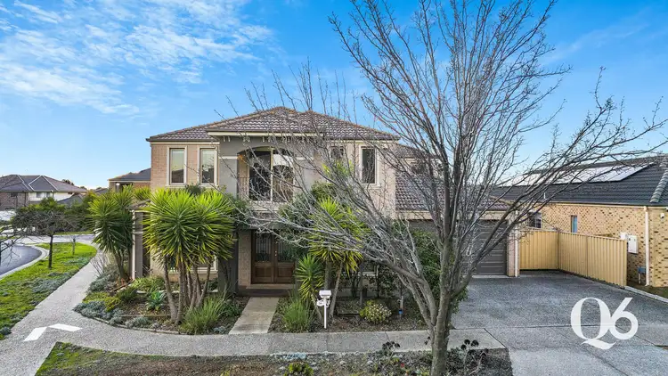 54 The Avenue, Caroline Springs VIC 3023