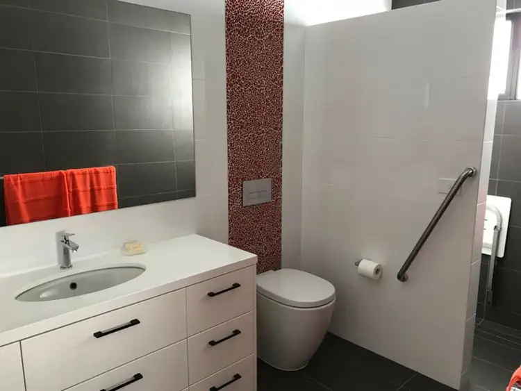 Fifth view of Homely unit listing, 7A Waterford Court, Traralgon VIC 3844