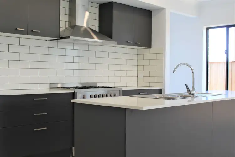 Fifth view of Homely house listing, 4 Kurrajong Road, Warragul VIC 3820